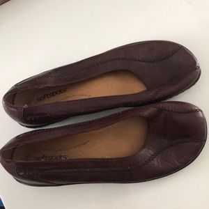 Softspots leather slip on loafers